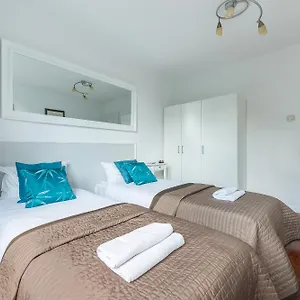 Unitapartament Short Rent In By Metro Station Rondo Onz With 3bedrooms 22 Apartament Warszawa