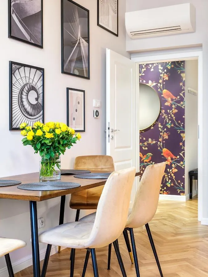 Tyzenhauz Apartments Rakowicka Street Kraków Polska